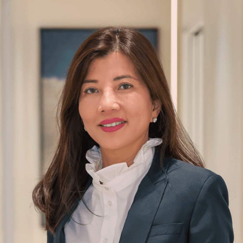 Dr. Anna Le